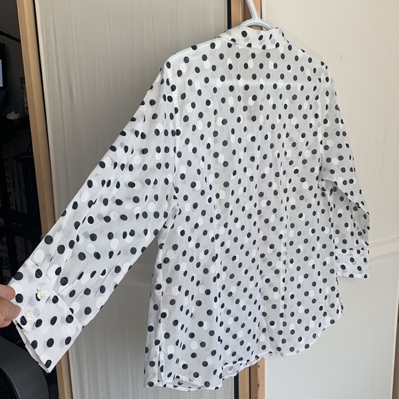 Van Heusen, Size Large, Polka dots 100% cotton shirt - Picture 8 of 13